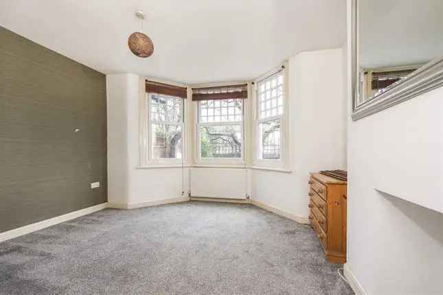 Terraced house for sale in London Road, Twickenham TW1