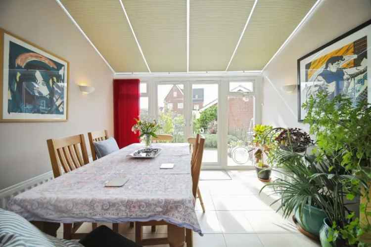 Six Bedroom Family Home Stowmarket Double Garage Gardens