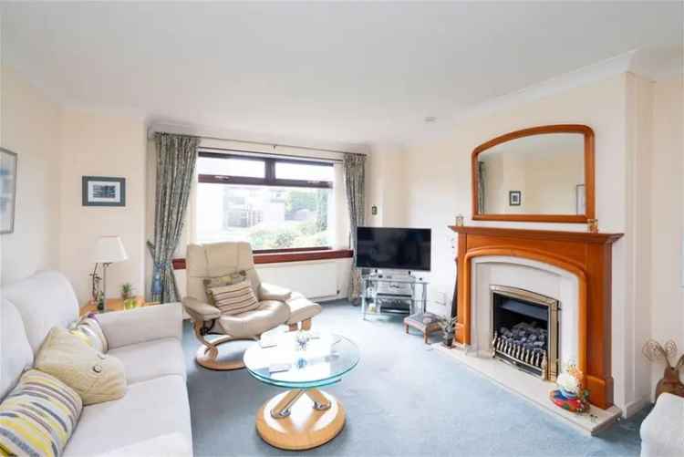 3 Bed Detached House with Garage - Musselburgh