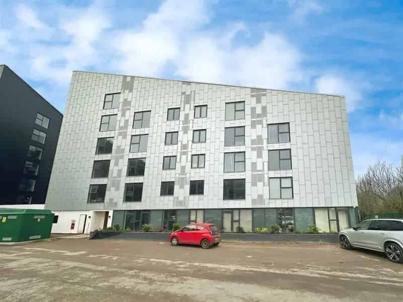 3 Bedroom Flat to Rent