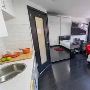 1 room studio-flat of 444 m² in Birmingham