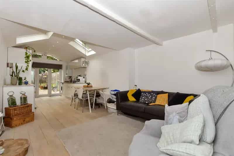 2 Bedroom Terraced House for Sale in Offham