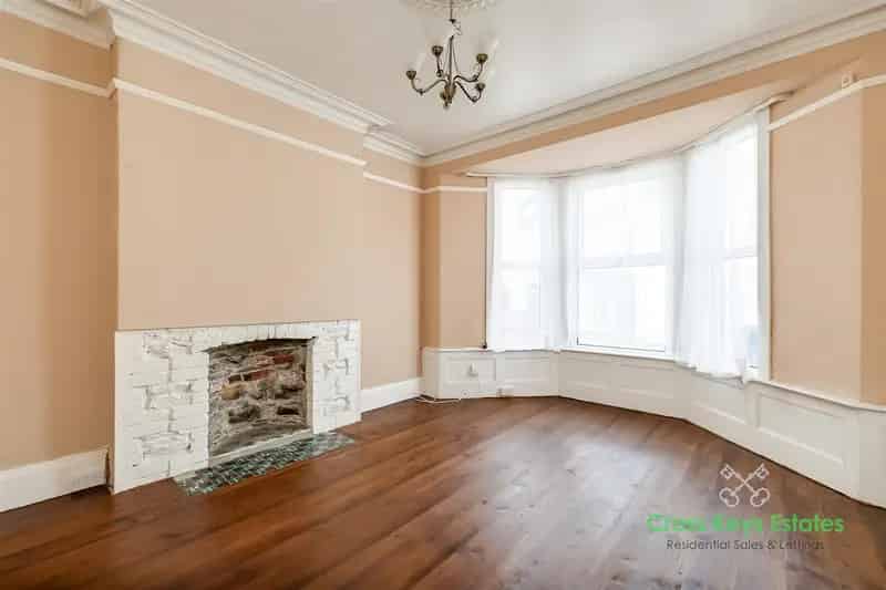 3 Bedroom Victorian House To Rent in Milehouse
