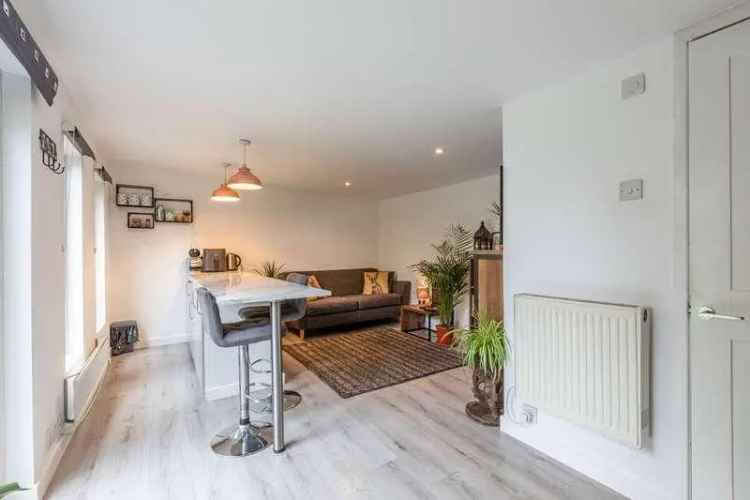 5 Bedroom House for Sale Near New Haw