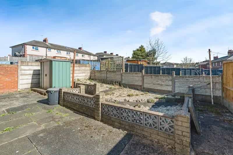 Spacious 4 Bed Semi-Detached Family Home Netherton No Upward Chain