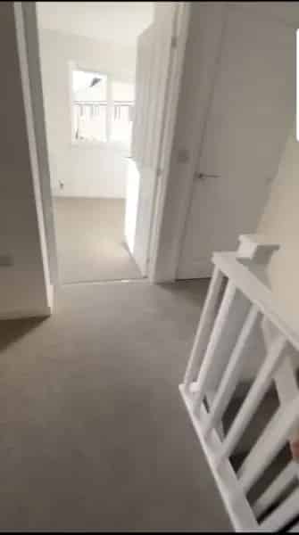 2 Bedroom House with Large Garden and Driveway Near Aldi