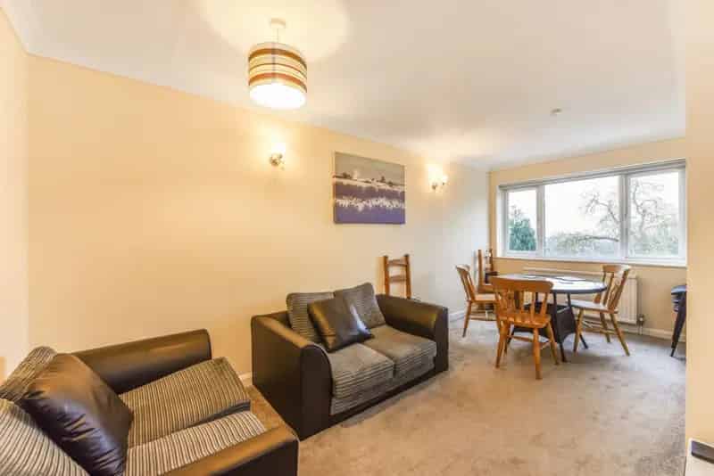 1 Bedroom Flat To Rent Available August 15 2025