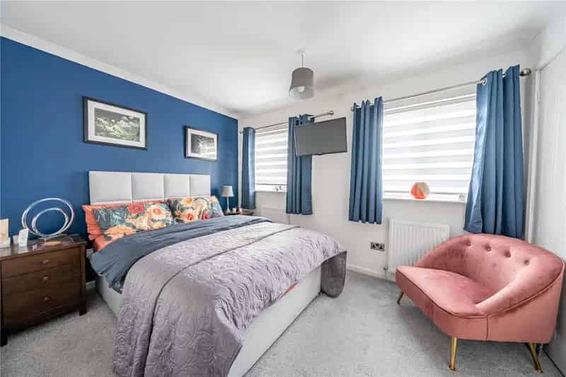 3 Bed Detached House in WF4 - Off Road Parking & Extended Living