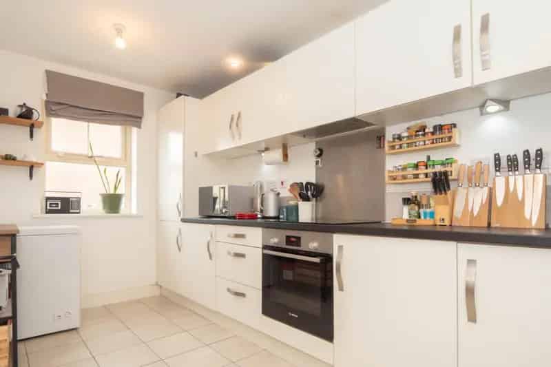 4 Bedroom House For Sale Near Public Transport