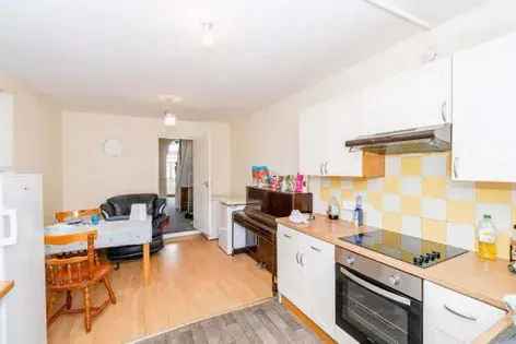 4 Bedroom Student House Southampton 41m² Available August 2025