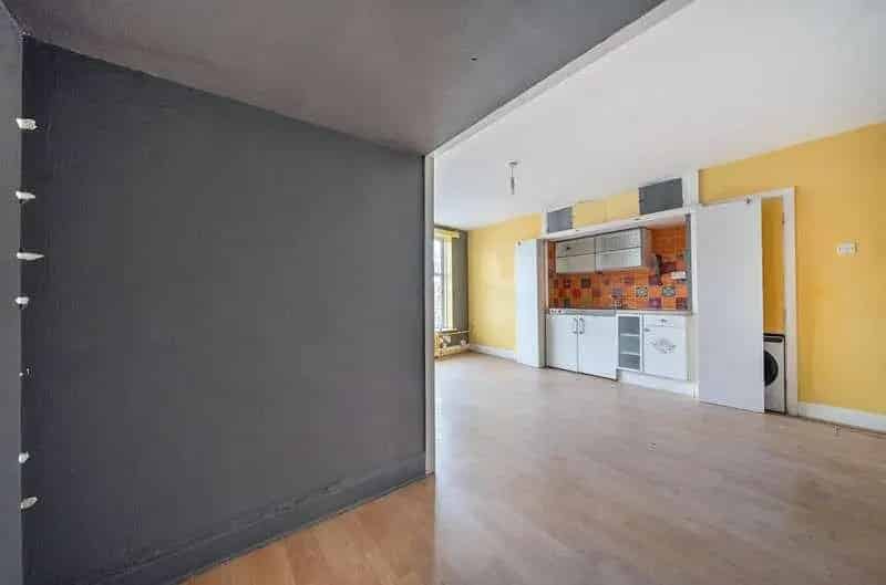 1 Bed Flat for Sale in Guildford High Street