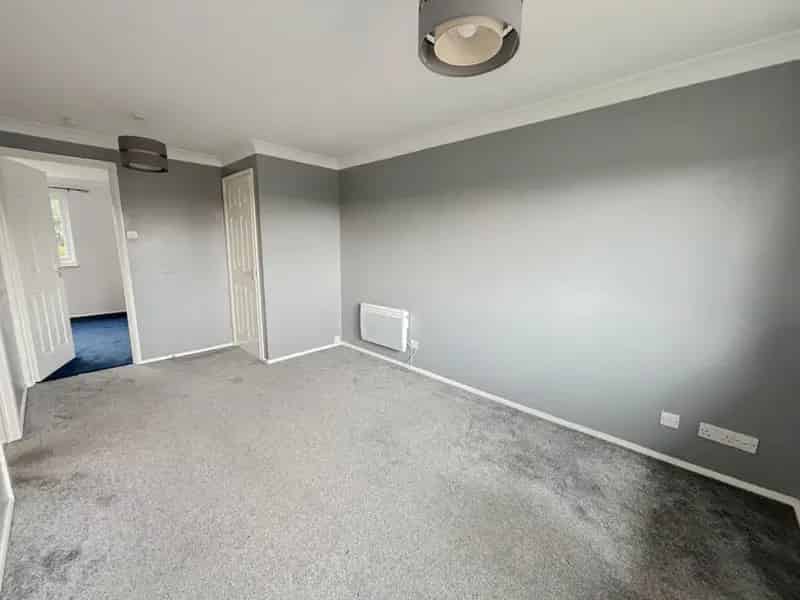 1 Bedroom Flat To Rent