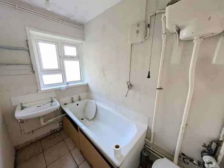 3 Bedroom Flat for Sale