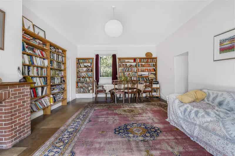6 Bedroom Victorian Semi-Detached House to Rent