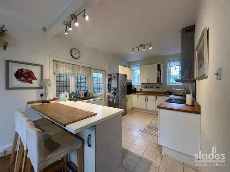 4 Bedroom Detached House for Sale in BH3