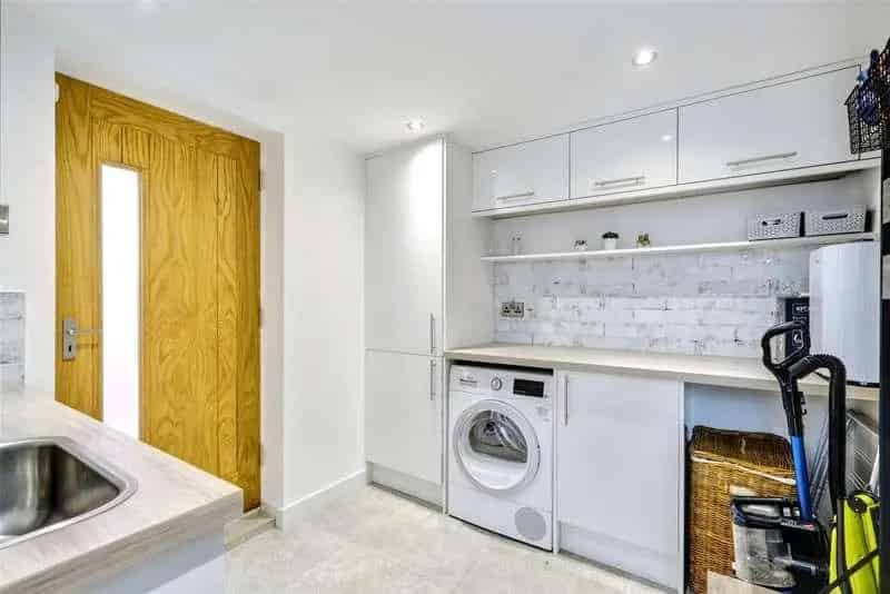 4 Bed House for Sale Near Wollaton Park