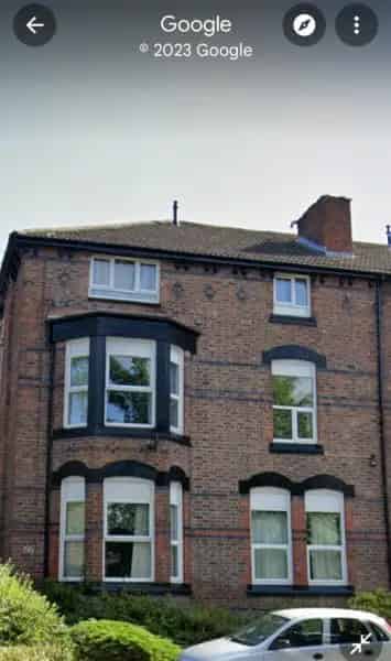 2 Bed House Near Tesco and Local Amenities