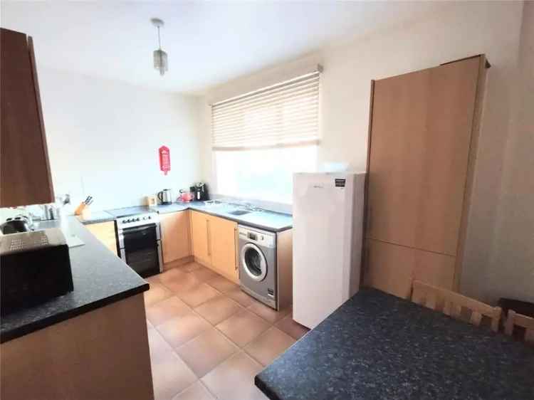 3 bedroom flat to rent