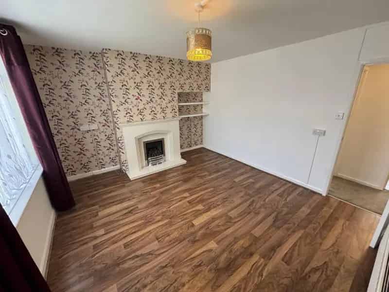 1 Bedroom Apartment in Quiet Community with Private Garden