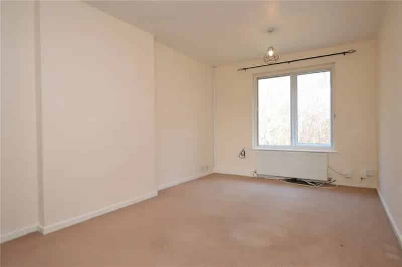 One Bedroom First Floor Apartment For Sale No Chain Designated Parking