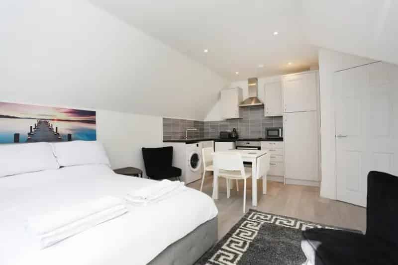 Bournemouth Town Centre Studio Flat - Students Welcome