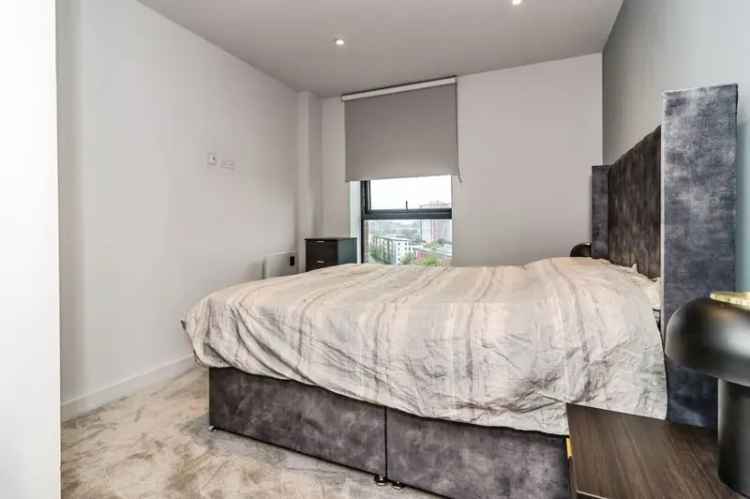 2 Bedroom Flat for Sale Salford M5