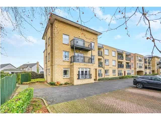 2 Bedroom Ground Floor Apartment for Sale