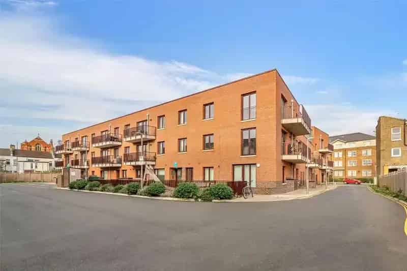 1 Bedroom Flat for Sale in Sydenham
