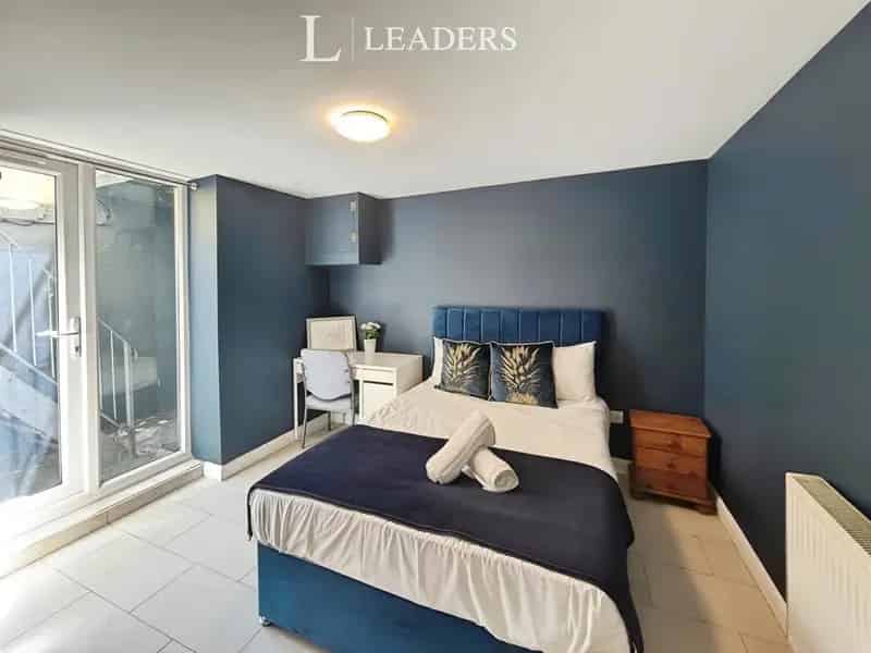 Furnished 1 Bedroom Apartment Brighton All Bills Included