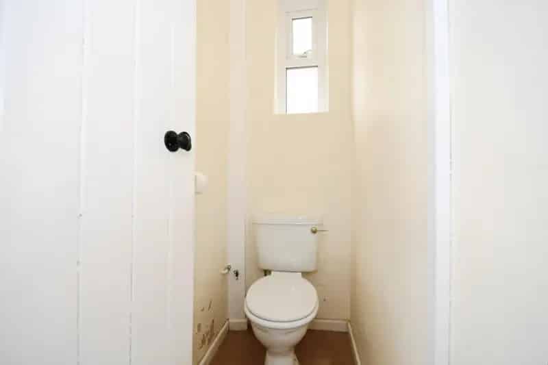 3 Bedroom Semi-Detached House For Sale Wisewood