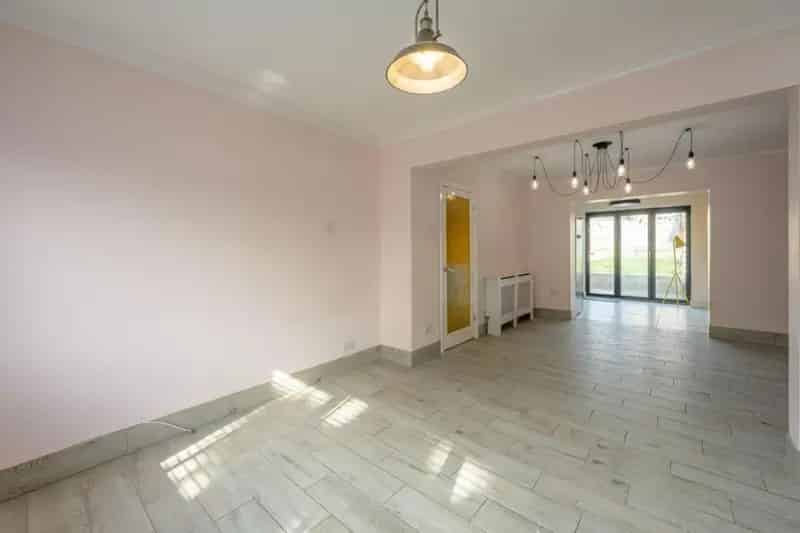 3 Bed Semi-Detached House for Sale