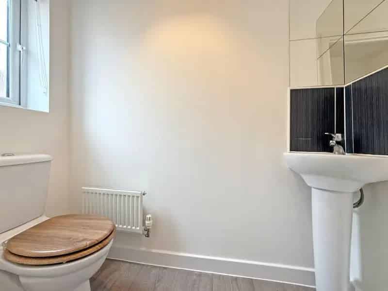 3 Bed Semi-Detached House For Sale