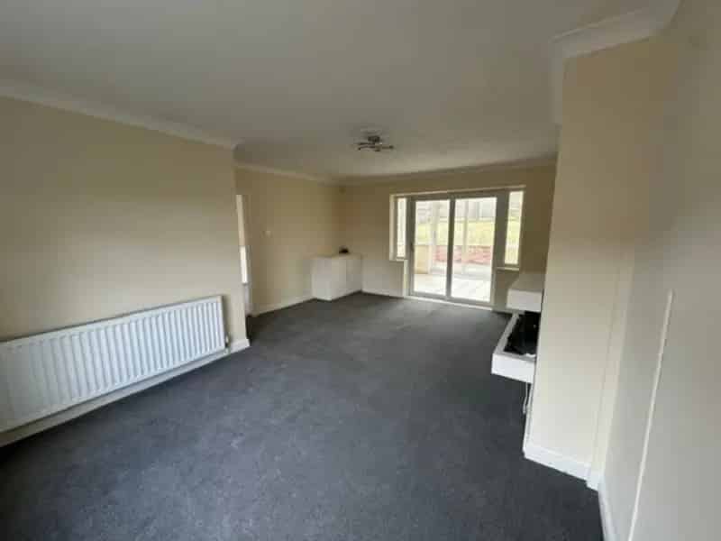 3 Bedroom House To Rent