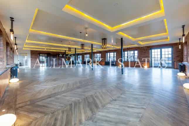 Flat for Sale in London NW1