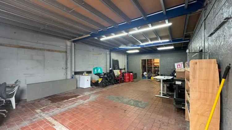 Industrial For Rent in London, England