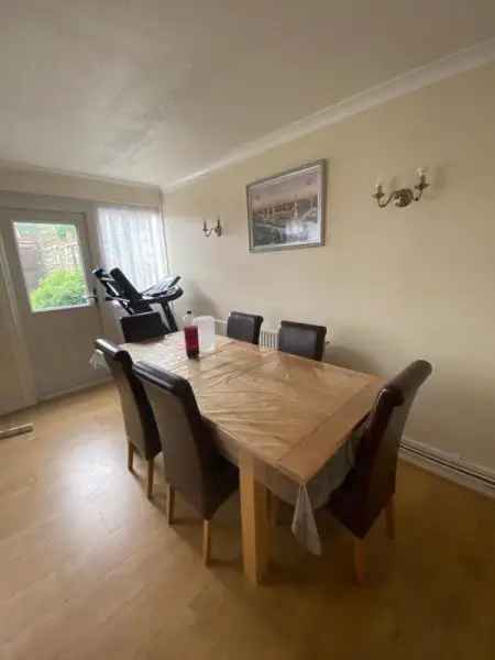 House For Rent in St Albans, England