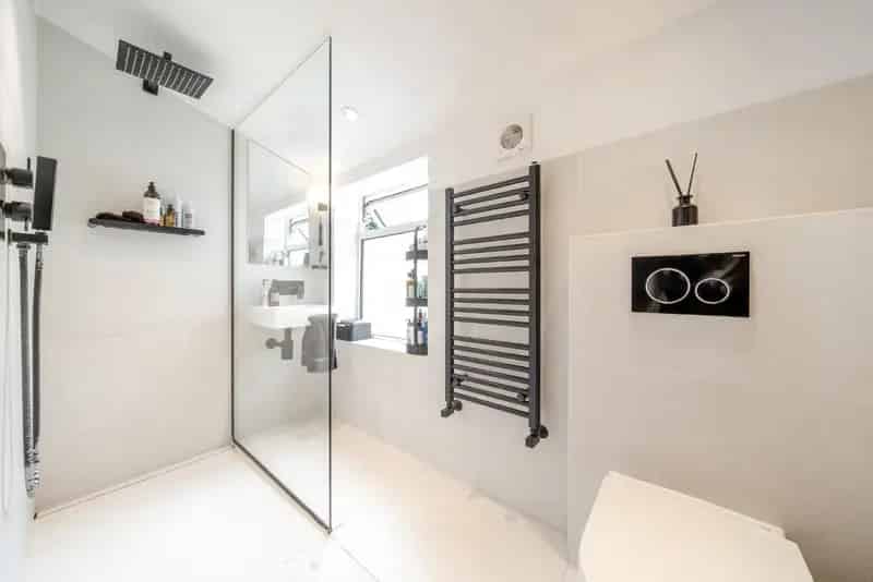Two Bedroom Garden Flat Near Tooting Broadway