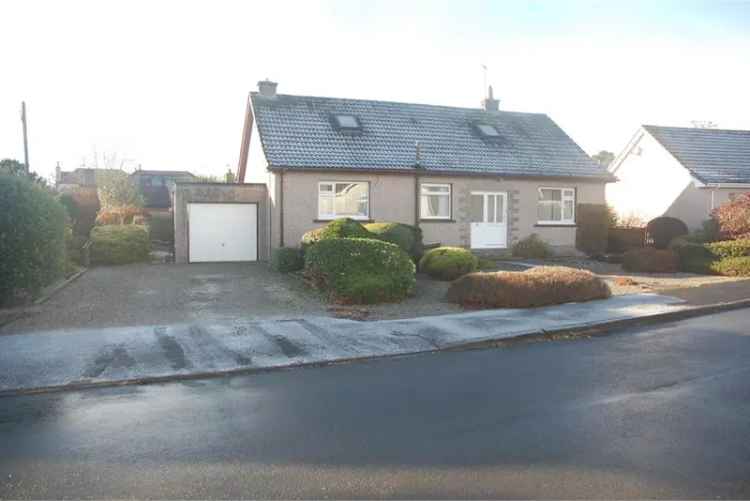 4 Bed House - Detached with 1 Reception Room