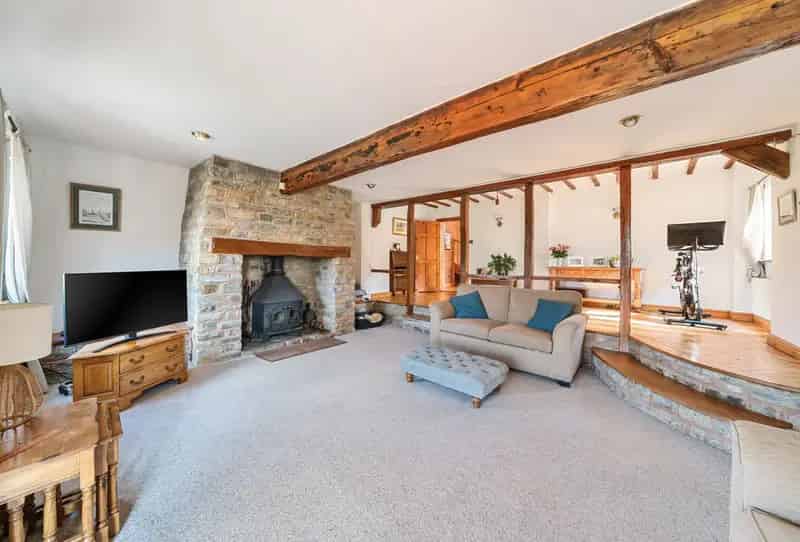 4 Bedroom Barn Conversion For Sale