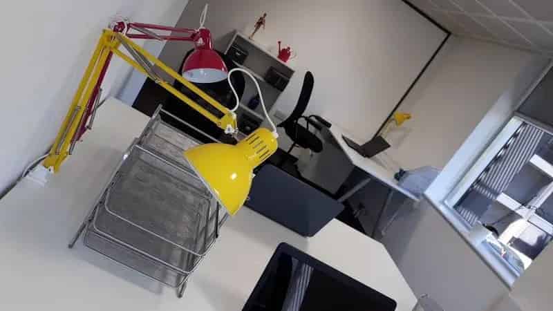 Modern Corporate Offices Serviced Suites Co-working Space