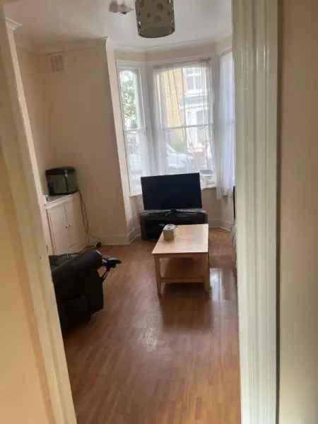  For Rent in London, England