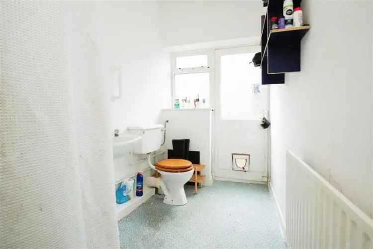 2 Bedroom End Terrace House Auction Sale