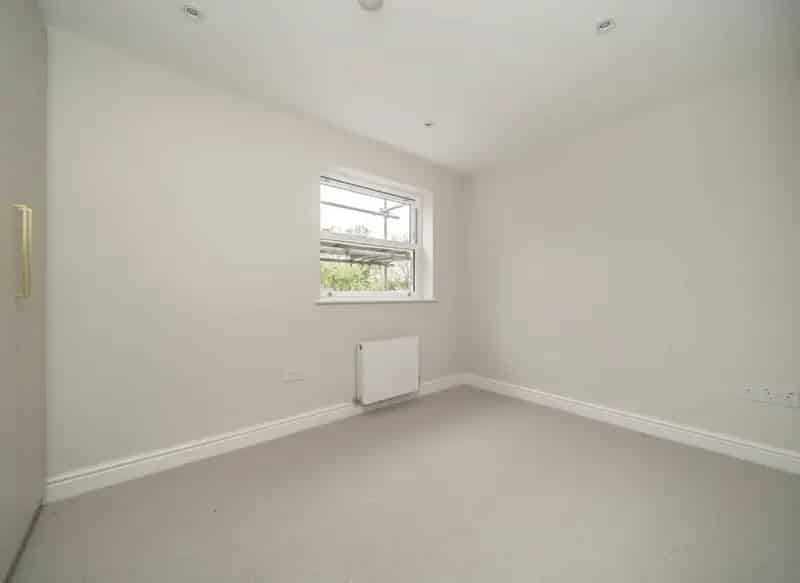 2 Bedroom Victorian Conversion Apartment Earlsfield