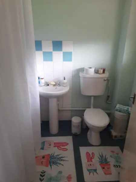 Flat For Rent in Basildon, England