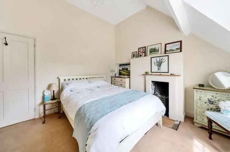 2 Bed Grade II Listed Cottage for Sale Down Ampney