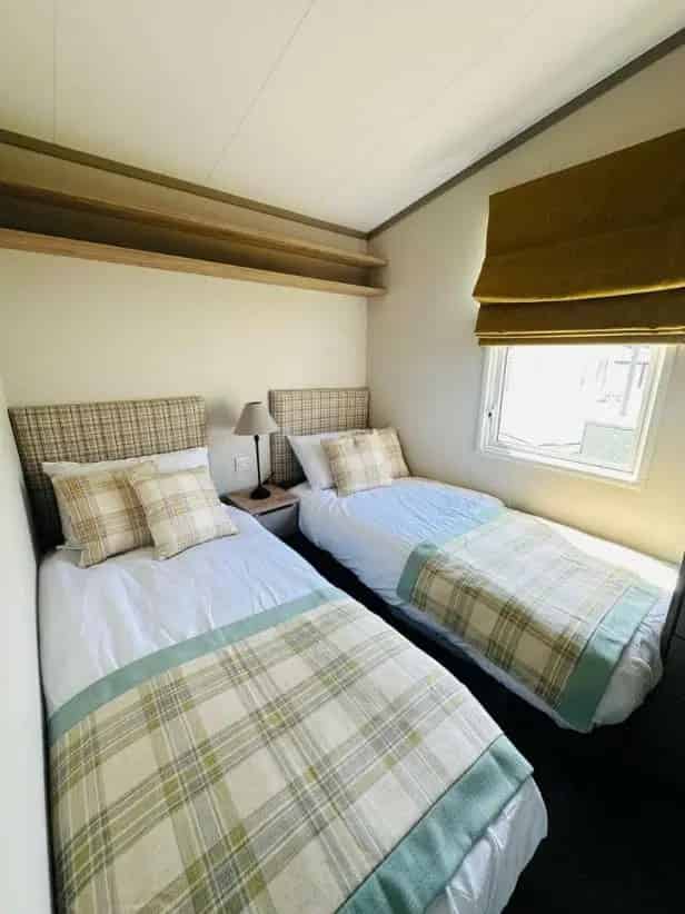 2 bed property for sale