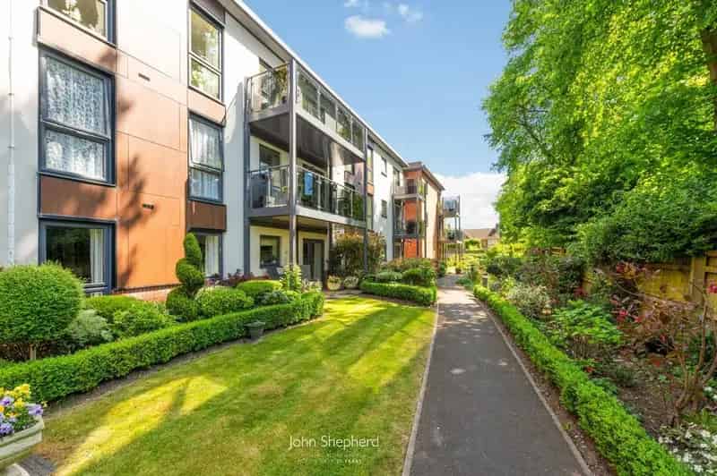 2 Bedroom Retirement Apartment for Sale in Solihull