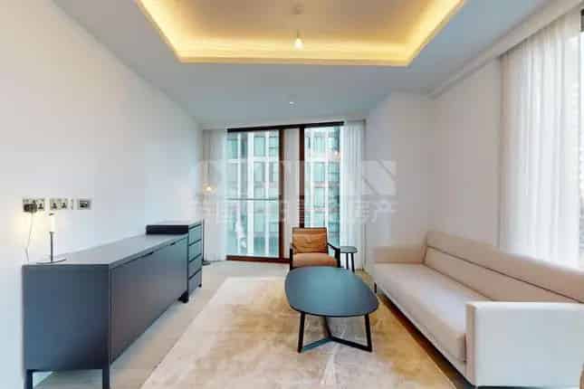 Luxury Thames City Flat 2 Beds 2 Baths River Views