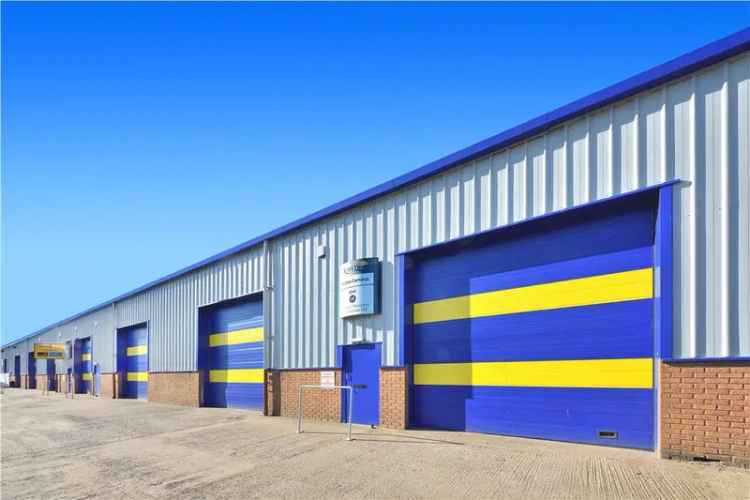 Refurbished Trade Counter Industrial Units High Eaves 3 Phase Power