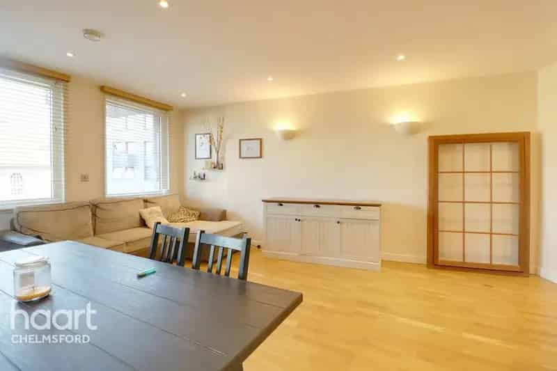 1 Bedroom Apartment for Sale - No Sale No Fee